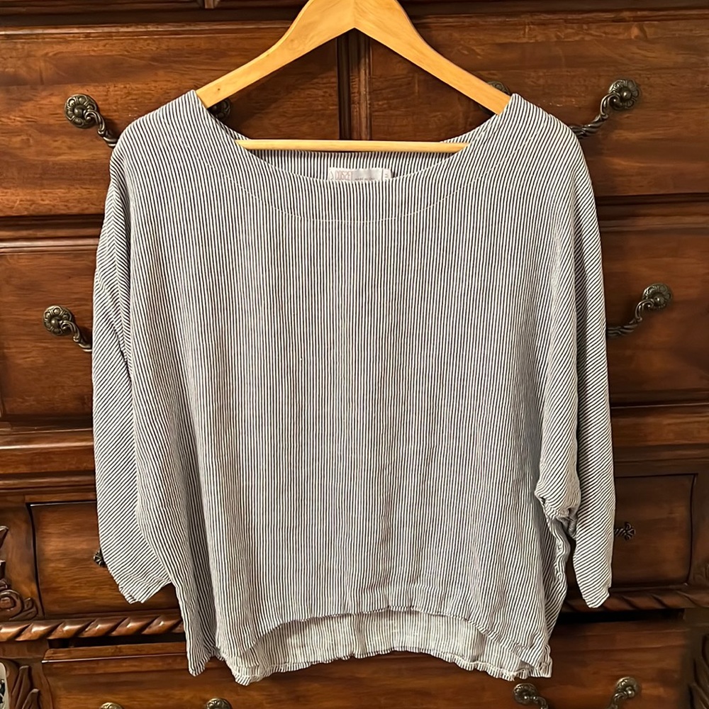 100% linen COSSET top delicate blue white striped size M